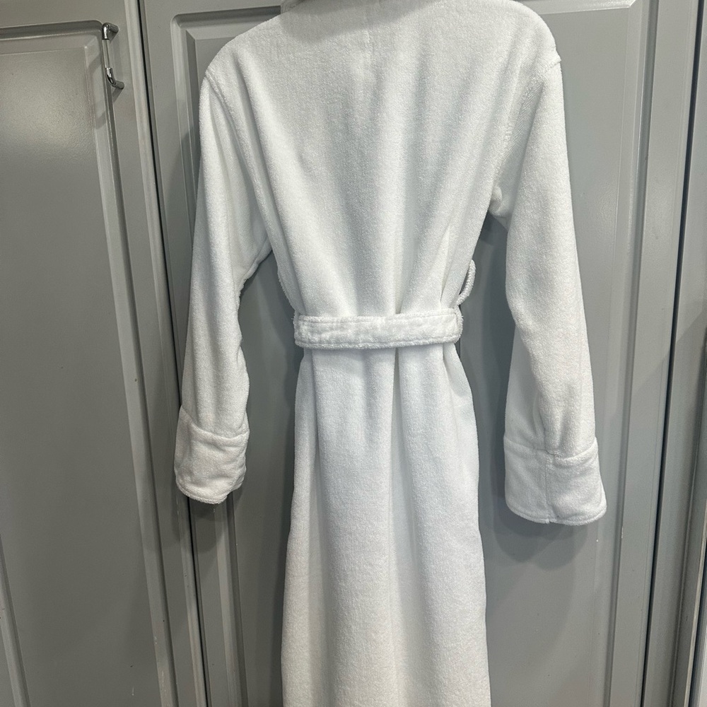 Pottery Barn Soft White Terry clothe Cotton Robe Spa - Picture 3 of 13